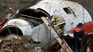 Netoli Smolensko 2010-aisiais nukritęs lėktuvas, kuriuo skrido tuometinis Lenkijos prezidentas Lechas Kaczynskis, pirmoji ponia ir dešimtys kitų lenkų aukšto rango pareigūnų, kariškių, valstybės ir visuomenės veikėjų