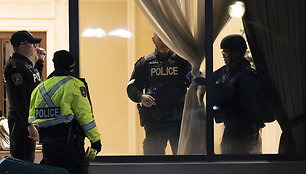 Toronto priemiestyje esančiame daugiabutyje buvo nušauti penki žmonės