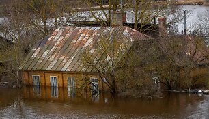 Sausį latvius užklupęs didžiulis potvynis