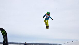 Lietuvos snieglentininkų komanda varžosi tarprautinėse FIS World Junior Championship varžybose 2013