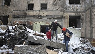 Efrem Lukatsky / AP