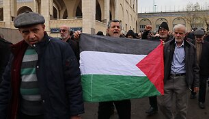 - / AFP