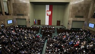 Lenkai stiprina saugumą / Czarek Sokolowski / AP
