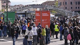 Turistai Venecijoje / Luca Bruno / AP