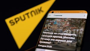 Iliustracija rodo Sputnik programėlę ir logotipą. / DADO RUVIC / REUTERS