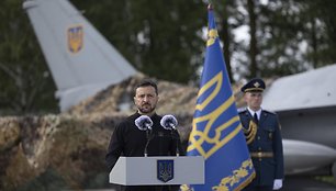 V. Zelenskis prašo leidimo naudoti tolimojo nuotolio ginklus smūgiams į Rusijos teritoriją / Ukraine Presidency/Ukrainian Pre / ZUMAPRESS.com