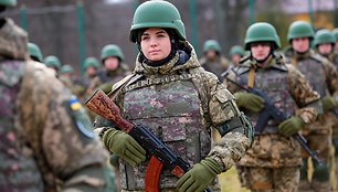 Ukrainos ministras pirmininkas AFU oficerių diplomavimo ceremonijoje. / Alona_Nikolaievych/SIPA / Alona_Nikolaievych/SIPA