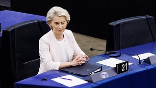 Ursula Von der Leyen kalba Strasburge antrajam kadencijos laikotarpiui Europos Komisijoje. / Roberto Monaldo / ZUMAPRESS.com