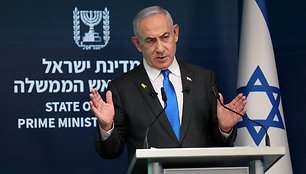 Izraelio Ministras Pirmininkas Benjamin Netanyahu spaudos konferencijoje Jeruzalėje. / ABIR SULTAN / via REUTERS