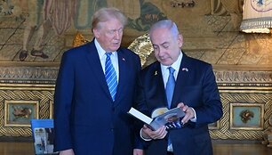 B. Netanyahu su D. Trumpu liepą / Amos Ben Gershom/Israel Gpo / ZUMAPRESS.com
