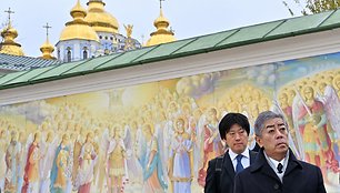 Japonijos užsienio reikalų ministras Takeshi Iwaya / SERGEI SUPINSKY / AFP