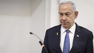 B. Netanyahu / Stoyan Nenov / AP