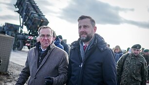 Vokietijos gynybos ministras Borisas Pistorius su Lenkijos vicepremjeru Wladyslawu Kosiniaku-Kamyszu  / Kay Nietfeld / dpa/picture-alliance