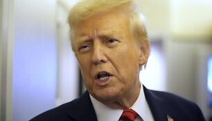 Mark Schiefelbein / AP
