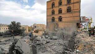 Griuvėsiai Jemene / MOHAMMED HUWAIS / AFP
