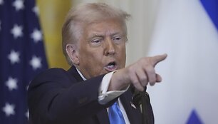 Alex Brandon / AP