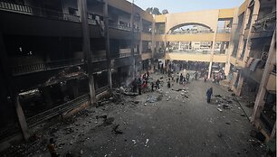 Griuvėsiai po Izraelio smūgių Gazoje / Omar Ashtawy / ZUMAPRESS.com