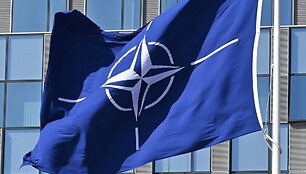 NATO vėliava / Anna Ross / dpa/picture-alliance