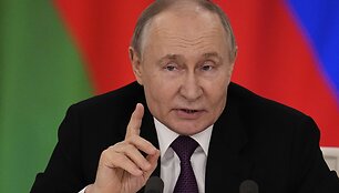 Alexander Zemlianichenko / AP