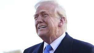 Mark Schiefelbein / AP