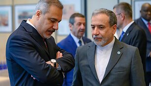 H. Fidanas su A. Araghchi / YASIN AKGUL / AFP