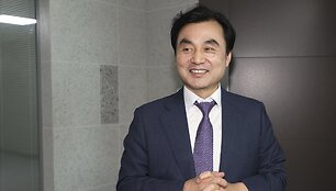 Ahn Gyu-backas /  / AP