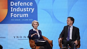 Ursula von der Leyen su Marku Rutte / Matthias Schrader / AP