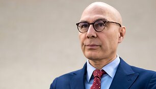 Volkeris Turkas / FABRICE COFFRINI / AFP