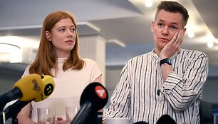 Joakimas Medinas ir jo žmona / OSCAR OLSSON / AFP