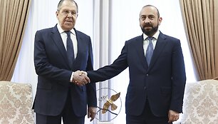 Sergejus Lavrovas ir Araratas Mirzojanas /  / AP