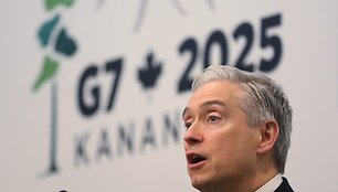 Francois-Philippe'as Champagne G-7 konferencijoje / DAVE CHIDLEY / AFP