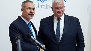 Andrijus Sybiha ir Hakanas Fidanas / HANDOUT / AFP