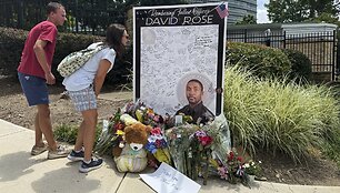 Charlotte Kramon / AP