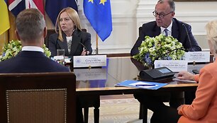 F. Merzas Baltuosiuose rūmuose /  / AP