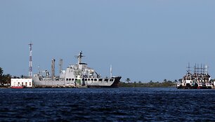 JAV karinių jūrų pajėgų laivas  / Juan Carlos Hernandez / ZUMAPRESS.com