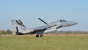 Starokonstantynovo aerodrome / Charles Vaughn / ZUMAPRESS.com