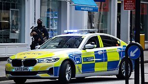 Britų policijos automobilis / BENJAMIN CREMEL / AFP