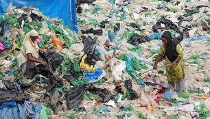 Plastiko rū&scaron;iavimas Banglade&scaron;e / Suvra Kanti Das / ZUMAPRESS.com