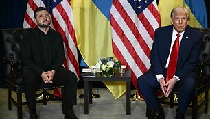 V. Zelenskis ir D. Trumpas / BRENDAN SMIALOWSKI / AFP