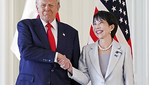  Donaldas Trumpas ir Sanae Takaichi /  / AP
