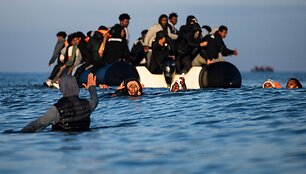 Migrantų valtis / SAMEER AL-DOUMY / AFP