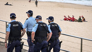 Policija Bondajaus paplūdimyje / DAVID GRAY / AFP