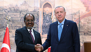 Recepas Tayyipas Erdoganas su Somalio prezidentu / HANDOUT / AFP