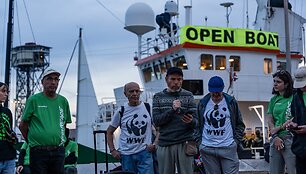 &bdquo;Greenpeace&ldquo; nariai / Marc Asensio Clupes / ZUMAPRESS.com
