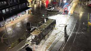 Sudegęs autobusas &Scaron;veicarijoje / HANDOUT / AFP