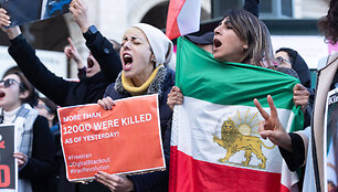 Protestas prie&scaron; islamistinį Iraną / Matteo Nardone/IPA/SIPA / Matteo Nardone/IPA/SIPA