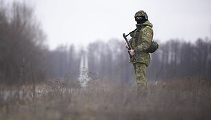 Baltarusių karys pasienyje su Ukraina /  / AP