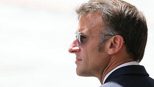 Emmanuelis Macronas /  / AP