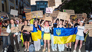 Kyjive &ndash; protestai prie&scaron; Ukrainos gynybos ministro atleidimą / Mykhaylo Palinchak / ZUMA Press nuotr.