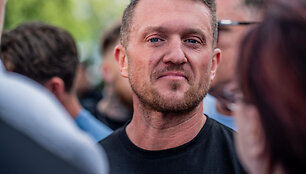 Tommy Robinsonas / SOPA Images